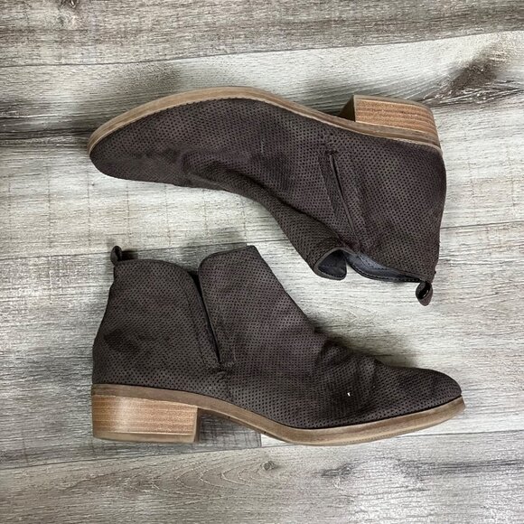 DV By Dolce Vita Perforated Faux Suede Ankle Boots Grey Taupe Women’s Size 10 - Picture 1 of 9